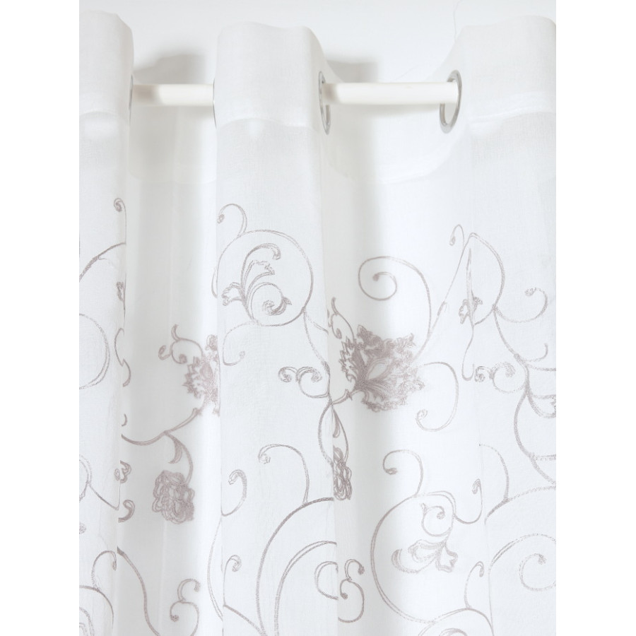 Visillo bordado de flores